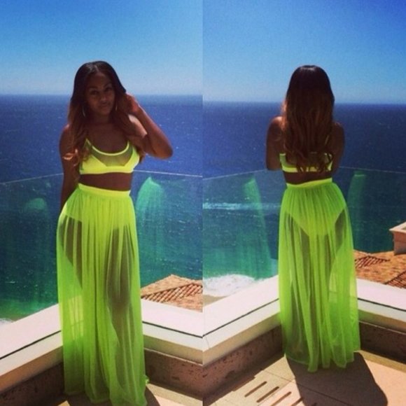 Maxi Skirt & Bralette Set - Picture 3 of 4